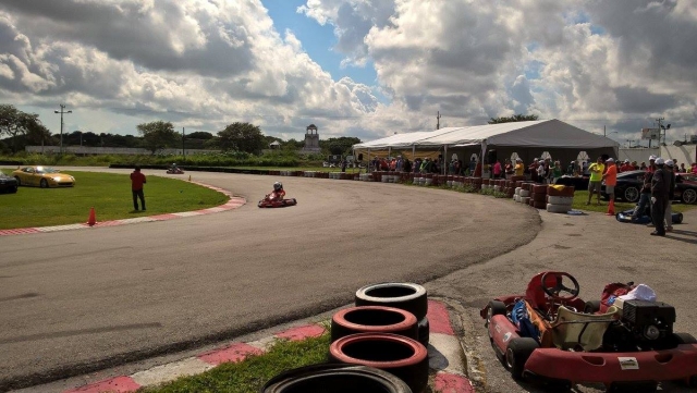 go karts en pista